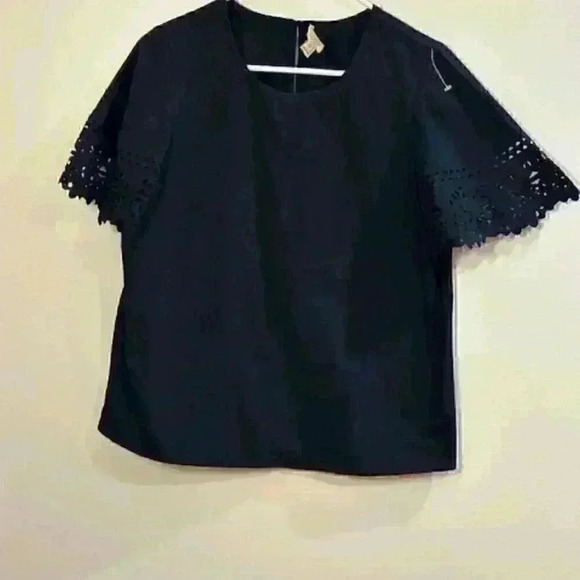 J JILL Navy Shirt/Blouse/Top Cut-Out sleeve detail XS - Picture 4 of 7